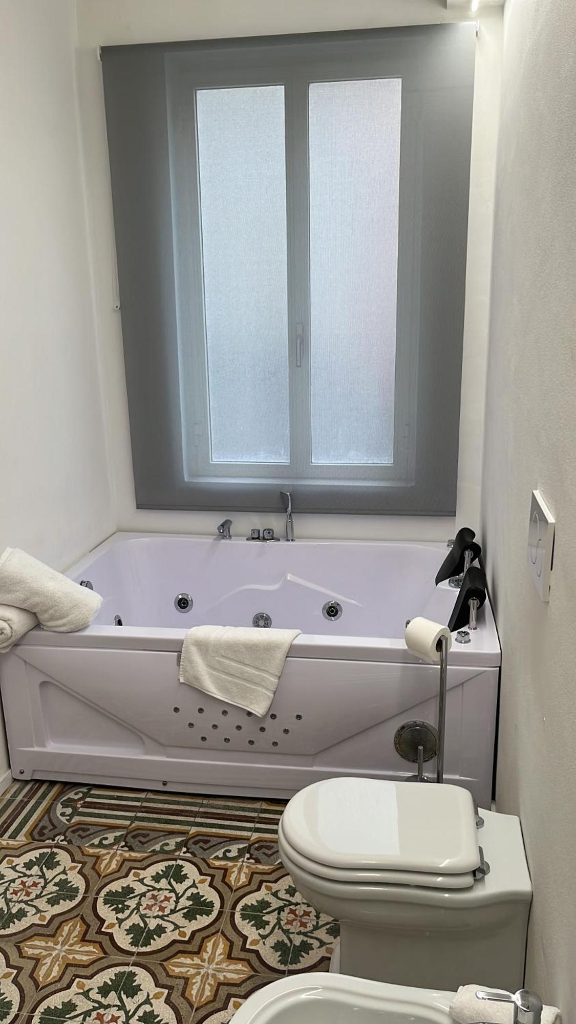 Rosarias Rooms Manfredonia Ngoại thất bức ảnh